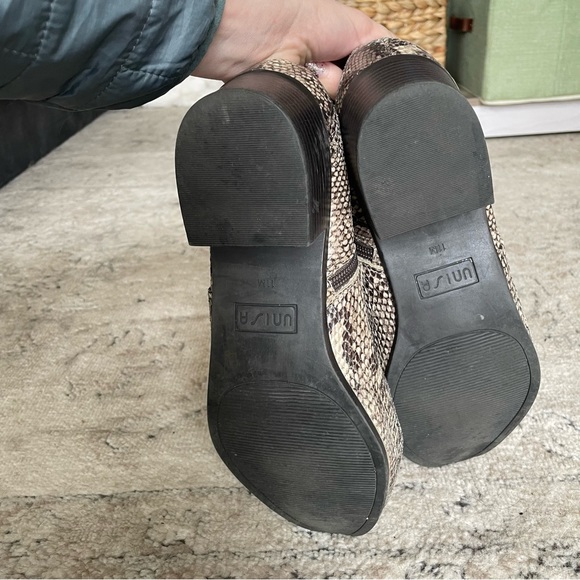 UNISA Howwi Bootie, Beige Gray/Snakeskin, size 11 - Picture 4 of 5
